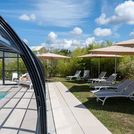 Отель Golden Tulip And