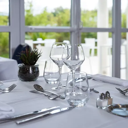 Golden Tulip And Отель 4*