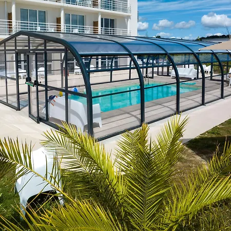 Golden Tulip Et Résidence Hotel 4*