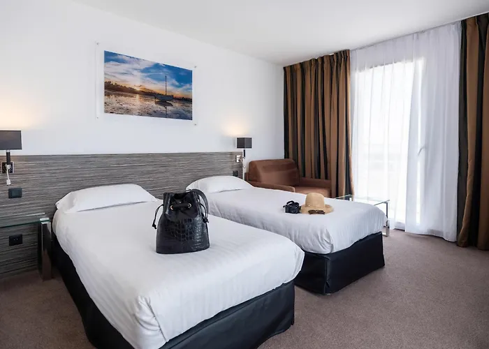 Golden Tulip And 4* La Baule-Escoublac