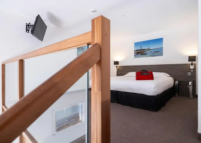 Hotel Golden Tulip And