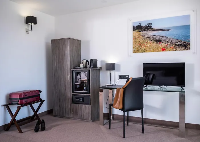 Hotel Golden Tulip And