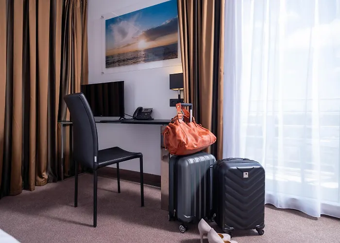 Golden Tulip And Hotel La Baule-Escoublac