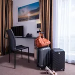 Golden Tulip And Hotel La Baule-Escoublac