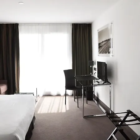 Golden Tulip Hotel