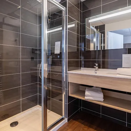 Golden Tulip 4*