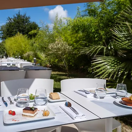 Golden Tulip Hotel&residence 4*