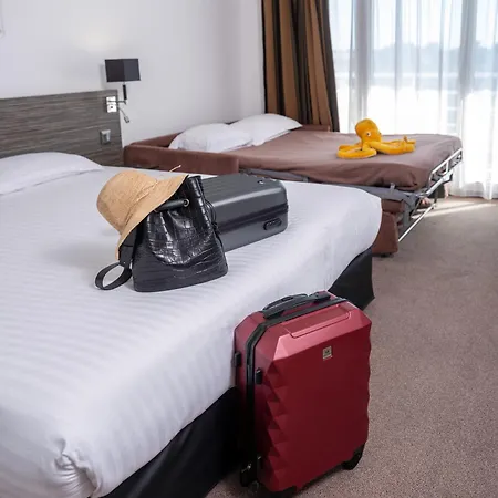 Golden Tulip 4*