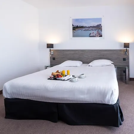 Golden Tulip Hotel 4*