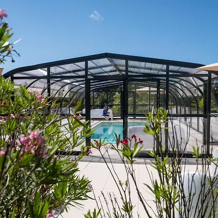Golden Tulip And 4* La Baule-Escoublac