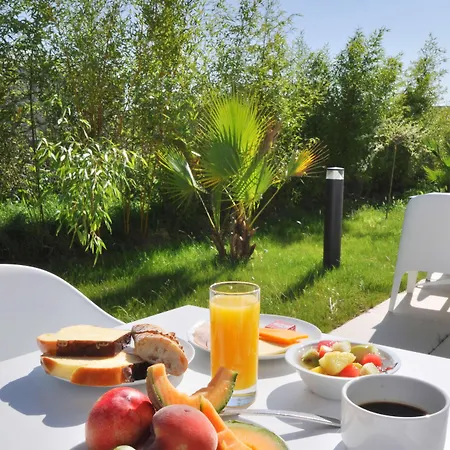 Golden Tulip And 4* Ла-Боль-Эскублак