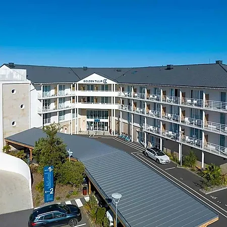 Golden Tulip And 4* La Baule