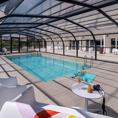 Hotel Golden Tulip And