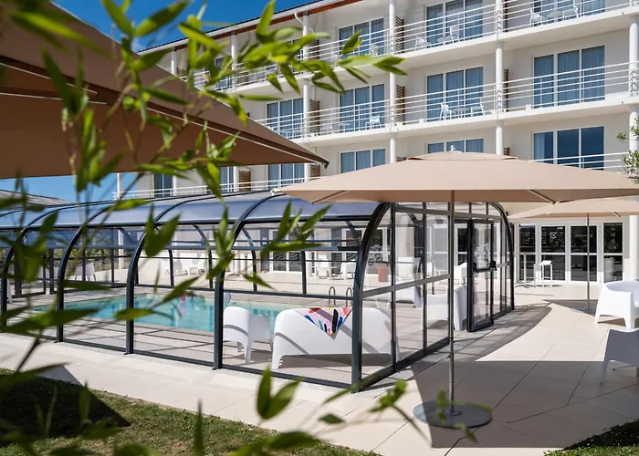 Golden Tulip And La Baule