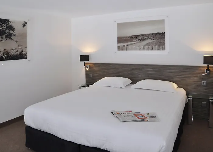 Golden Tulip And La Baule